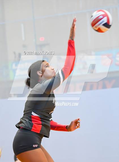 Thumbnail 3 in Archbishop Mitty vs. Mater Dei (Nike Tournament of Champions) - Gold Division - Final photogallery.