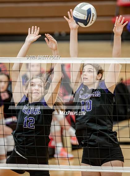 Thumbnail 3 in Grand Island vs. Bellevue West photogallery.