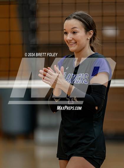 Thumbnail 1 in Grand Island vs. Bellevue West photogallery.