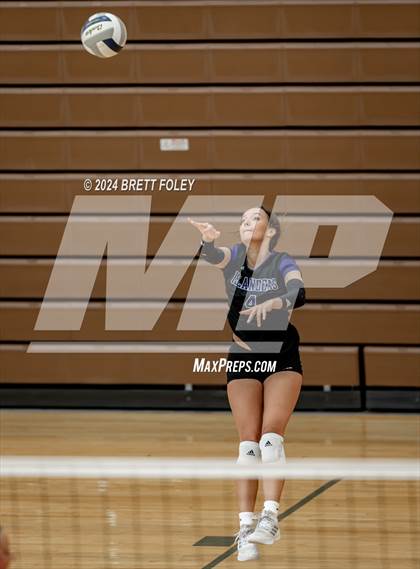 Thumbnail 2 in Grand Island vs. Bellevue West photogallery.