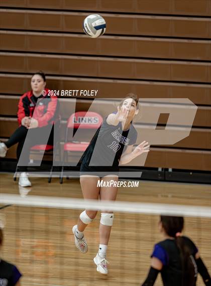 Thumbnail 2 in Grand Island vs. Bellevue West photogallery.