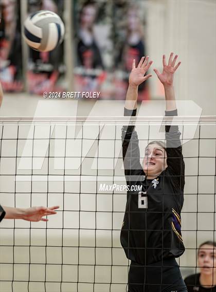 Thumbnail 1 in Grand Island vs. Bellevue West photogallery.