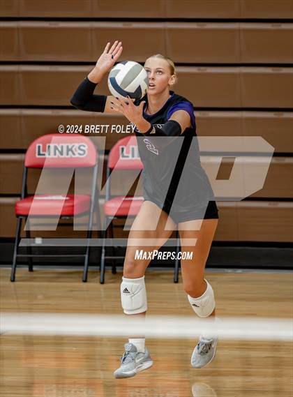 Thumbnail 3 in Grand Island vs. Bellevue West photogallery.