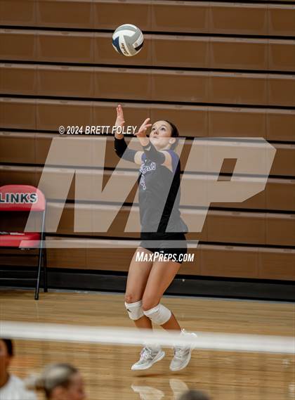 Thumbnail 3 in Grand Island vs. Bellevue West photogallery.
