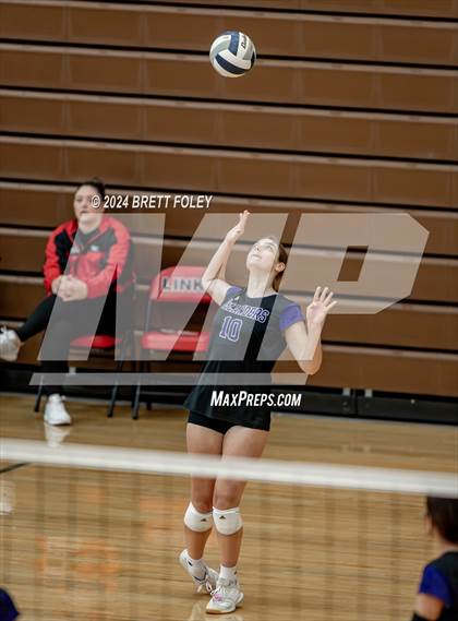 Thumbnail 3 in Grand Island vs. Bellevue West photogallery.