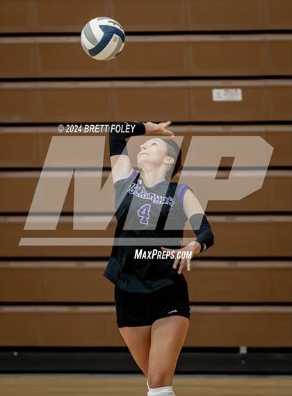 Thumbnail 2 in Grand Island vs. Bellevue West photogallery.