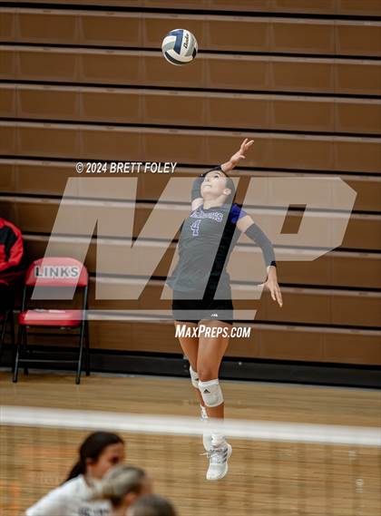 Thumbnail 1 in Grand Island vs. Bellevue West photogallery.