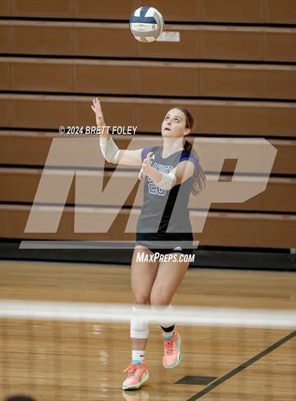 Thumbnail 2 in Grand Island vs. Bellevue West photogallery.