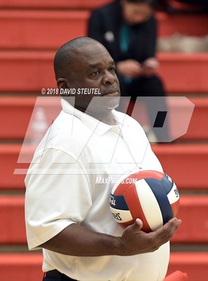 Thumbnail 2 in Valley Christian @ St. Francis (CIF State D1 Playoffs) photogallery.