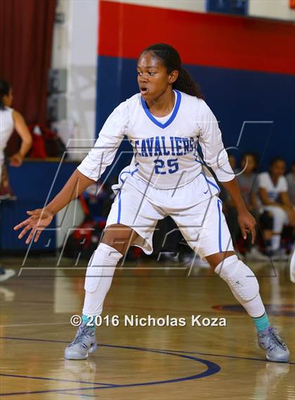 Thumbnail 3 in Harvard-Westlake vs. Serra (CIF SS Open Division Playoffs) photogallery.
