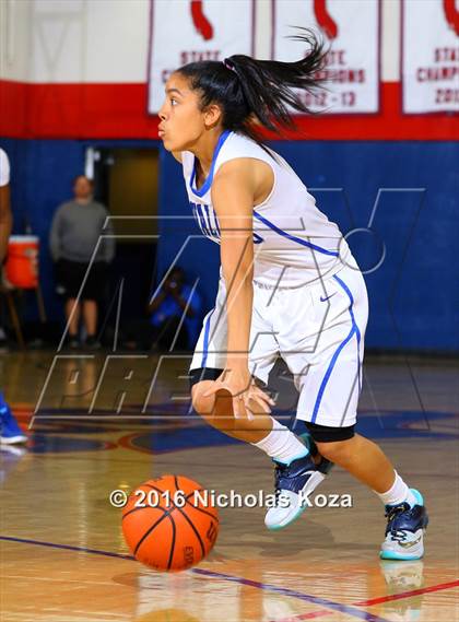 Thumbnail 2 in Harvard-Westlake vs. Serra (CIF SS Open Division Playoffs) photogallery.