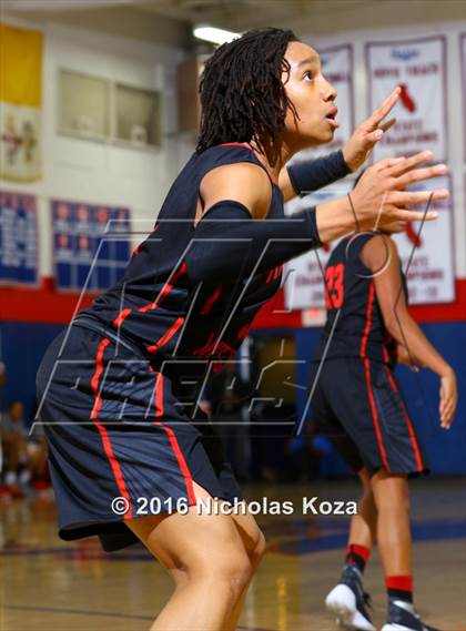 Thumbnail 2 in Harvard-Westlake vs. Serra (CIF SS Open Division Playoffs) photogallery.