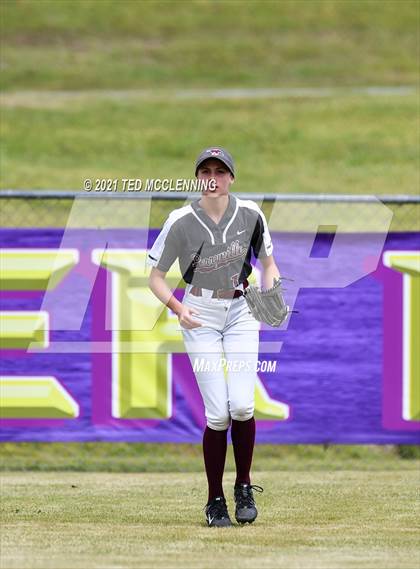Thumbnail 3 in Jessieville vs Perryville (3A District) photogallery.