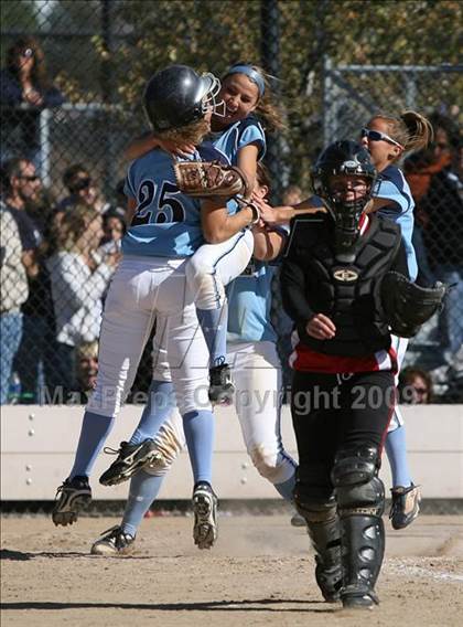 Thumbnail 1 in Grand Junction Central vs. Ralston Valley (5A State Semifinal) photogallery.