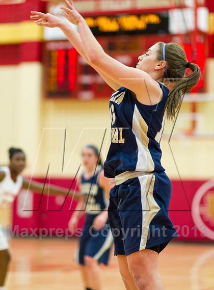 Thumbnail 3 in Franklin Regional vs. Penn Hills photogallery.
