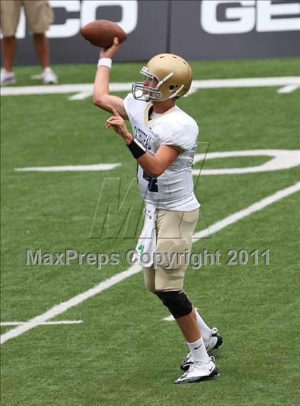 Thumbnail 2 in Indianapolis Cathedral vs. Centerville (Kirk Herbstreit National Kickoff Classic) photogallery.