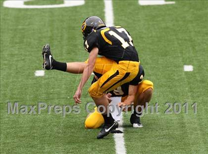 Thumbnail 2 in Indianapolis Cathedral vs. Centerville (Kirk Herbstreit National Kickoff Classic) photogallery.