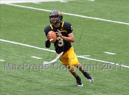 Thumbnail 1 in Indianapolis Cathedral vs. Centerville (Kirk Herbstreit National Kickoff Classic) photogallery.