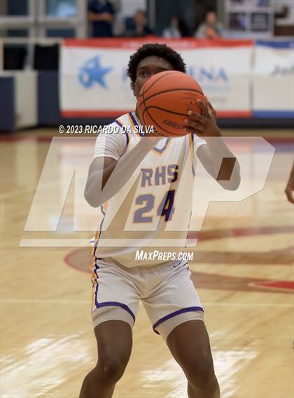 Thumbnail 3 in Paetow vs Richardson (McDonald's Texas Invitational) photogallery.