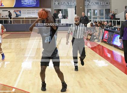 Thumbnail 3 in Paetow vs Richardson (McDonald's Texas Invitational) photogallery.