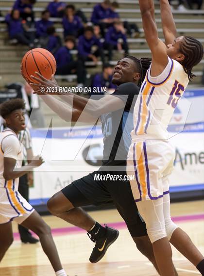 Thumbnail 3 in Paetow vs Richardson (McDonald's Texas Invitational) photogallery.