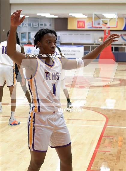 Thumbnail 1 in Paetow vs Richardson (McDonald's Texas Invitational) photogallery.