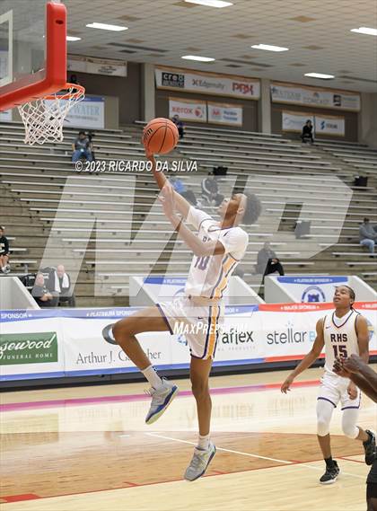 Thumbnail 3 in Paetow vs Richardson (McDonald's Texas Invitational) photogallery.
