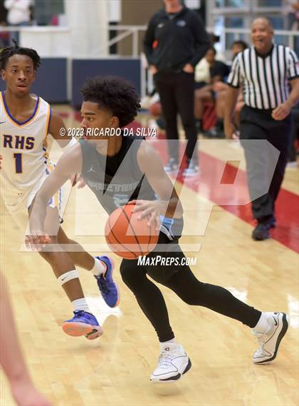 Thumbnail 1 in Paetow vs Richardson (McDonald's Texas Invitational) photogallery.