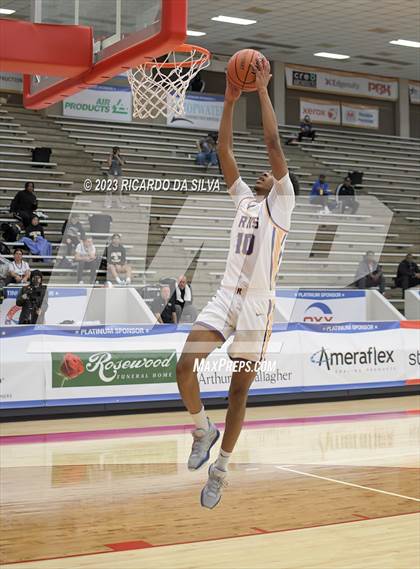 Thumbnail 3 in Paetow vs Richardson (McDonald's Texas Invitational) photogallery.