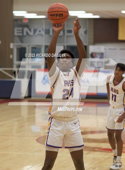 Thumbnail 2 in Paetow vs Richardson (McDonald's Texas Invitational) photogallery.