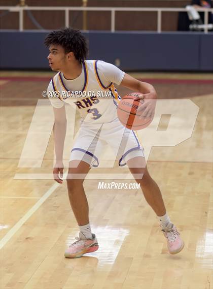 Thumbnail 3 in Paetow vs Richardson (McDonald's Texas Invitational) photogallery.