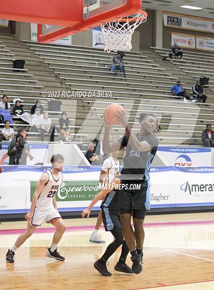 Thumbnail 3 in Paetow vs Richardson (McDonald's Texas Invitational) photogallery.
