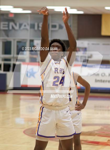 Thumbnail 3 in Paetow vs Richardson (McDonald's Texas Invitational) photogallery.