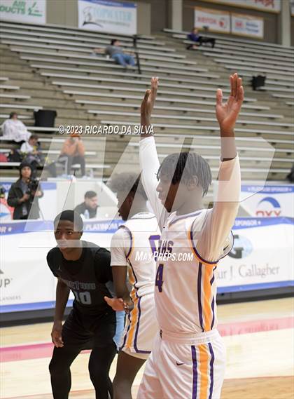Thumbnail 3 in Paetow vs Richardson (McDonald's Texas Invitational) photogallery.