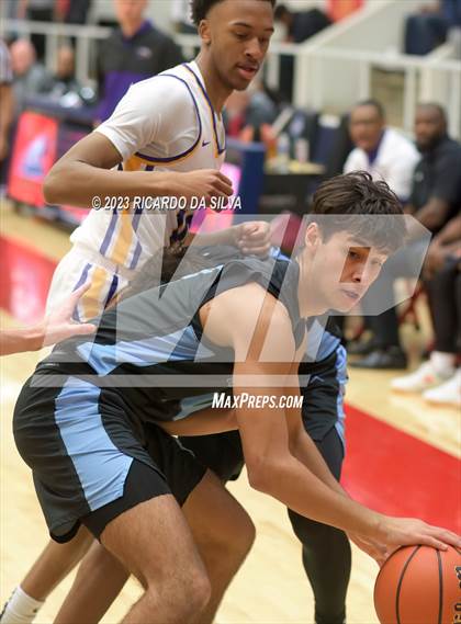 Thumbnail 3 in Paetow vs Richardson (McDonald's Texas Invitational) photogallery.