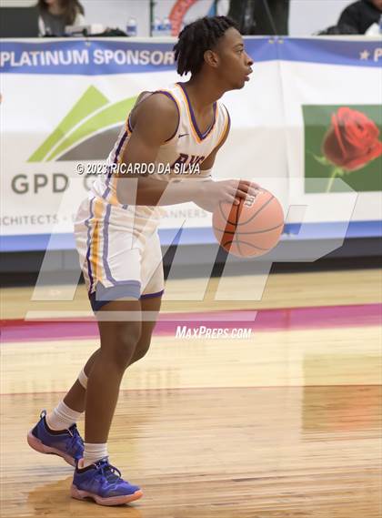 Thumbnail 3 in Paetow vs Richardson (McDonald's Texas Invitational) photogallery.