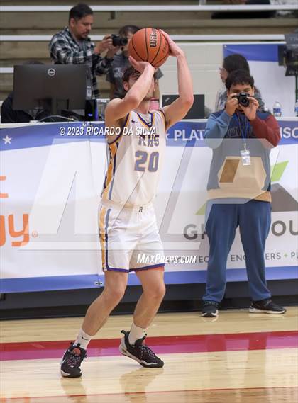 Thumbnail 2 in Paetow vs Richardson (McDonald's Texas Invitational) photogallery.