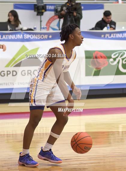 Thumbnail 1 in Paetow vs Richardson (McDonald's Texas Invitational) photogallery.