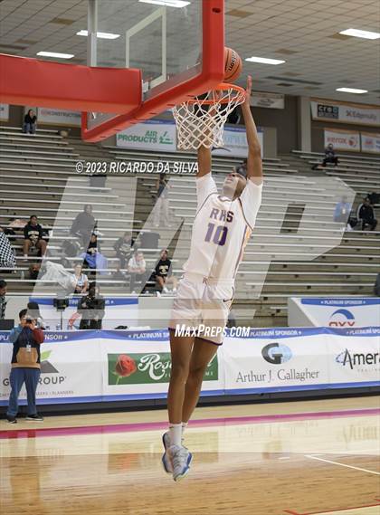 Thumbnail 1 in Paetow vs Richardson (McDonald's Texas Invitational) photogallery.