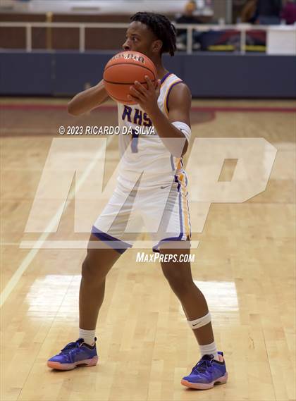 Thumbnail 3 in Paetow vs Richardson (McDonald's Texas Invitational) photogallery.