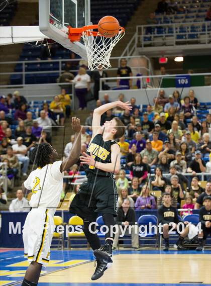 Thumbnail 3 in Florien vs. Fairview (LHSAA Semifinal)  photogallery.