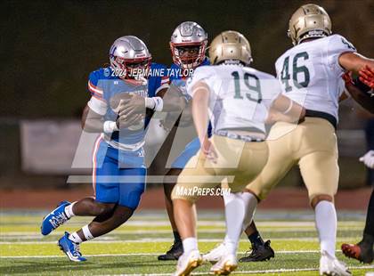 Thumbnail 3 in Aquinas @ Westside photogallery.