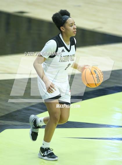 Thumbnail 3 in Jonesboro vs. Beebe (AAA 5A First Round Playoff) photogallery.