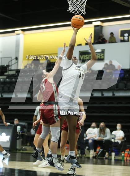 Thumbnail 3 in Jonesboro vs. Beebe (AAA 5A First Round Playoff) photogallery.