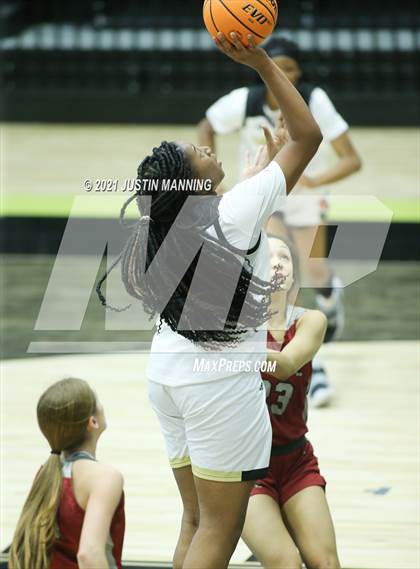 Thumbnail 1 in Jonesboro vs. Beebe (AAA 5A First Round Playoff) photogallery.