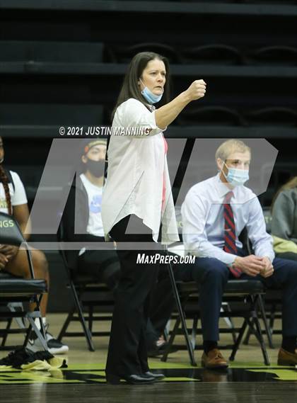 Thumbnail 3 in Jonesboro vs. Beebe (AAA 5A First Round Playoff) photogallery.