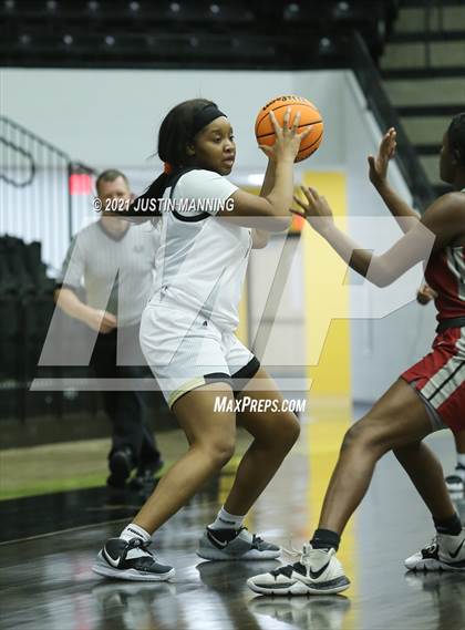 Thumbnail 3 in Jonesboro vs. Beebe (AAA 5A First Round Playoff) photogallery.