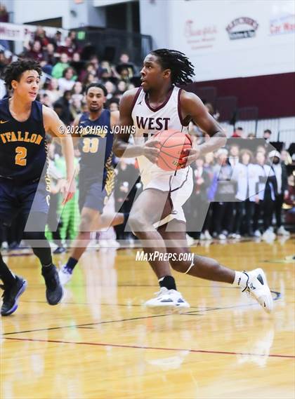 Thumbnail 2 in O'Fallon @ Belleville West photogallery.