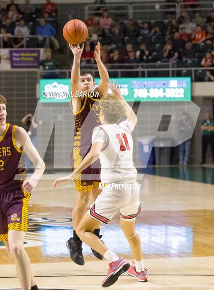 Thumbnail 2 in Federal Hocking vs. Fairfield (OHSAA Division IV District Final) photogallery.