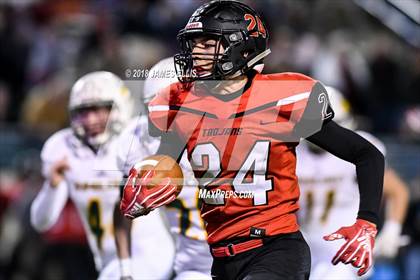 Thumbnail 3 in West vs. Little River Academy (UIL 3A-1 Region III  Bi-District Final) photogallery.
